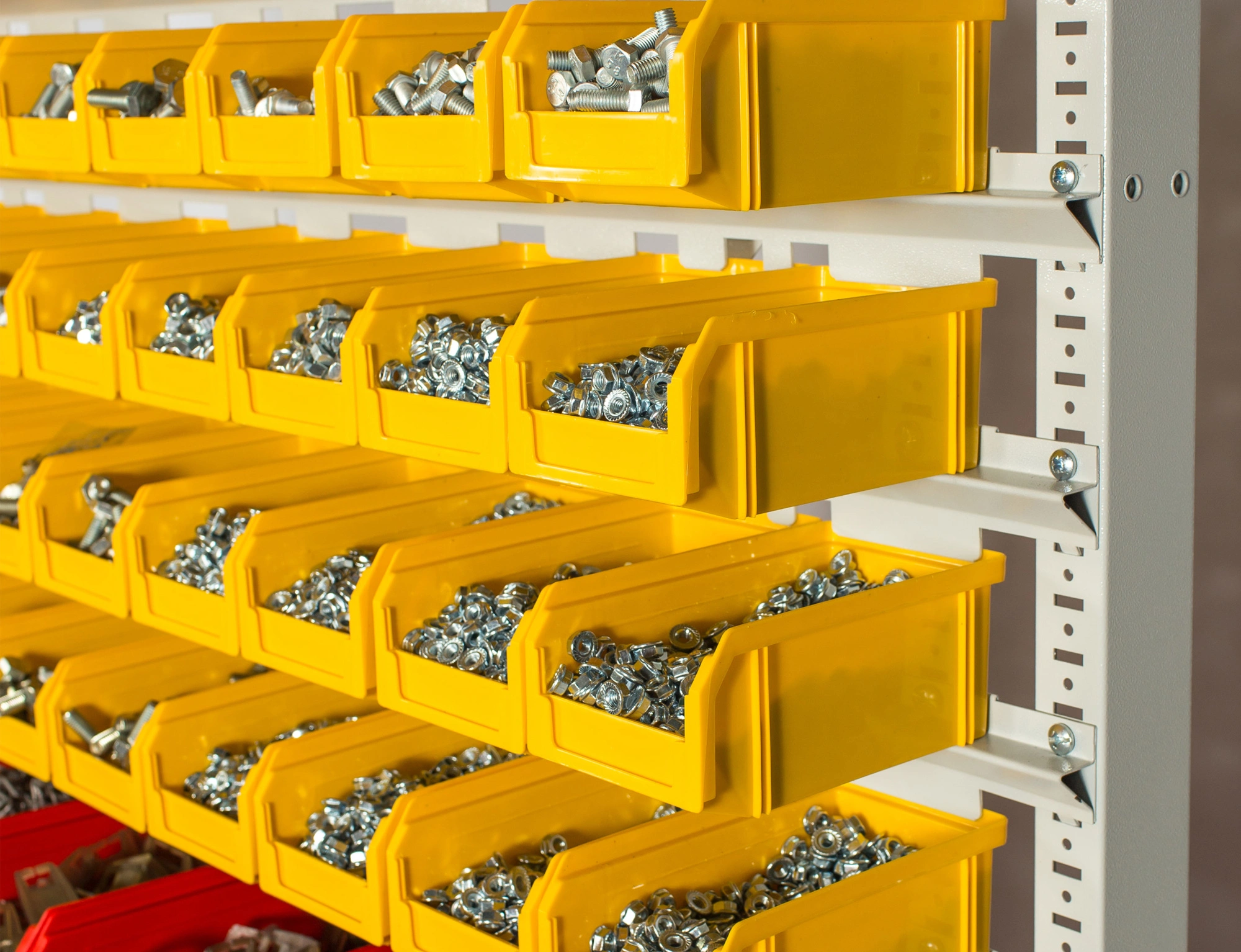 Пластиковый ящик Стелла-техник V-2-желтый 234х149х121мм, 3,8 литра